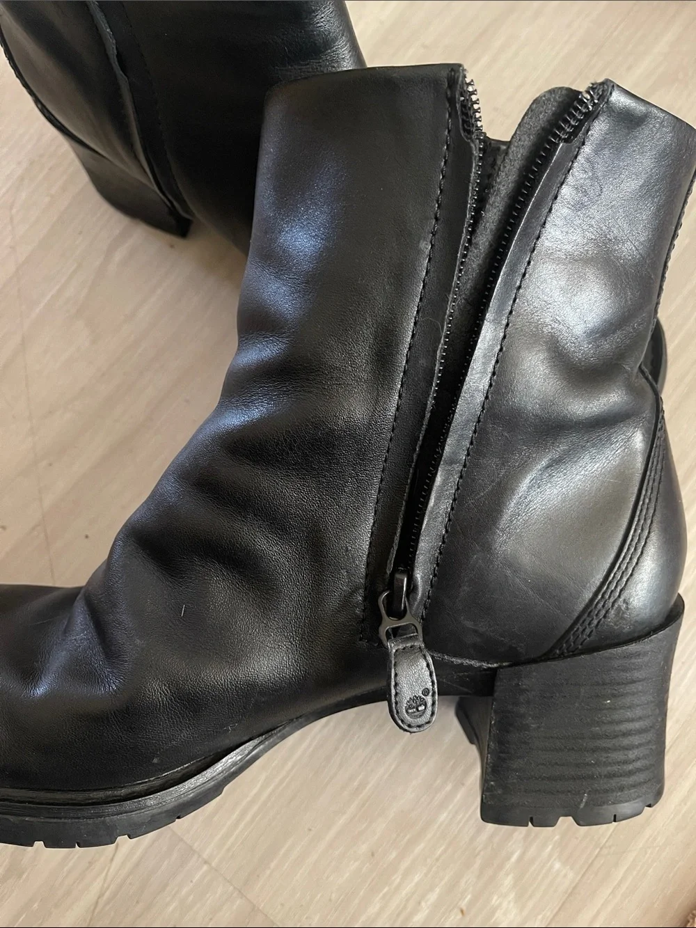 Women  Black Leather Zip Ankle Boots